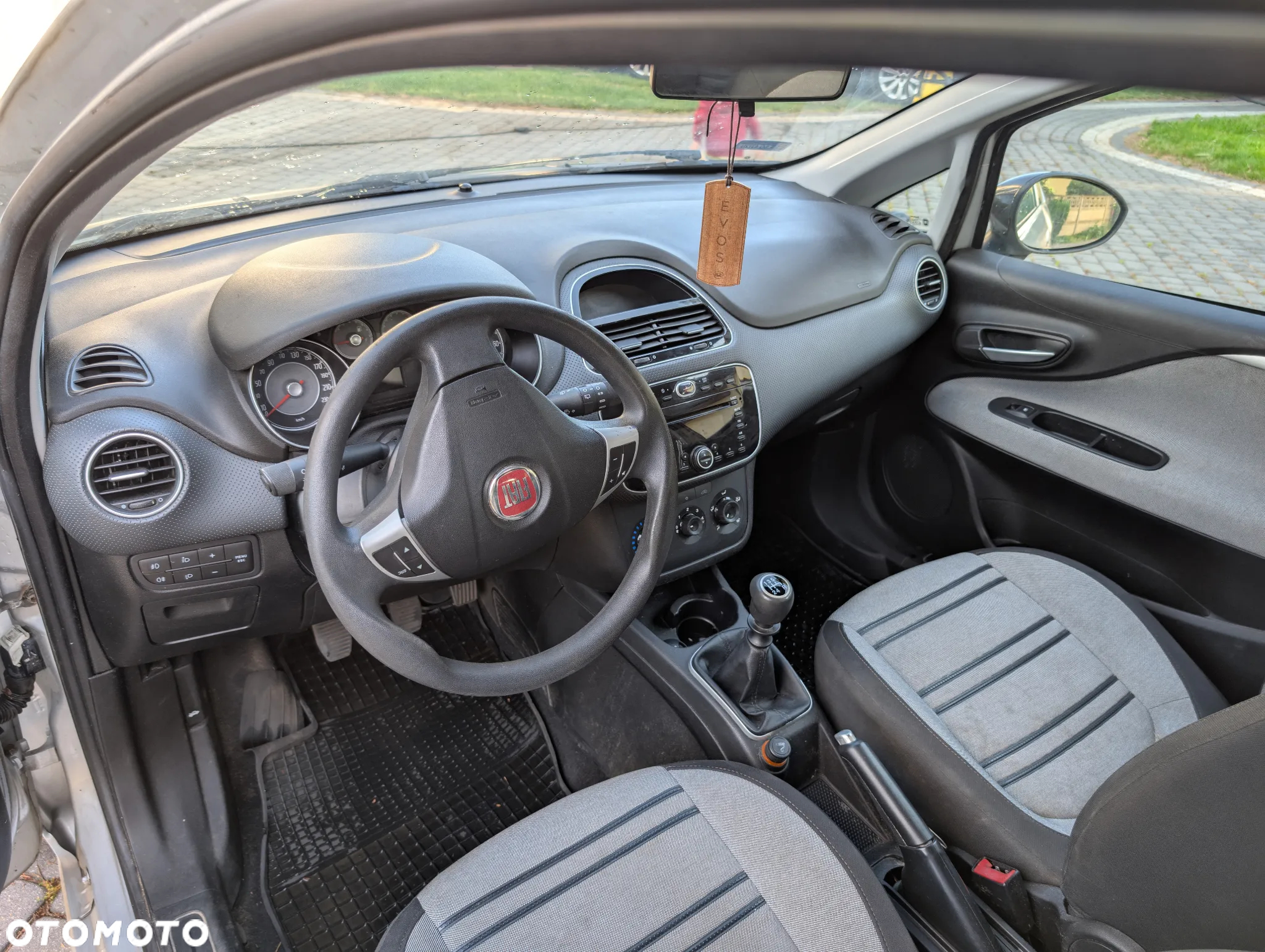 Fiat Punto Evo 1.4 8V Active Euro5 - 5