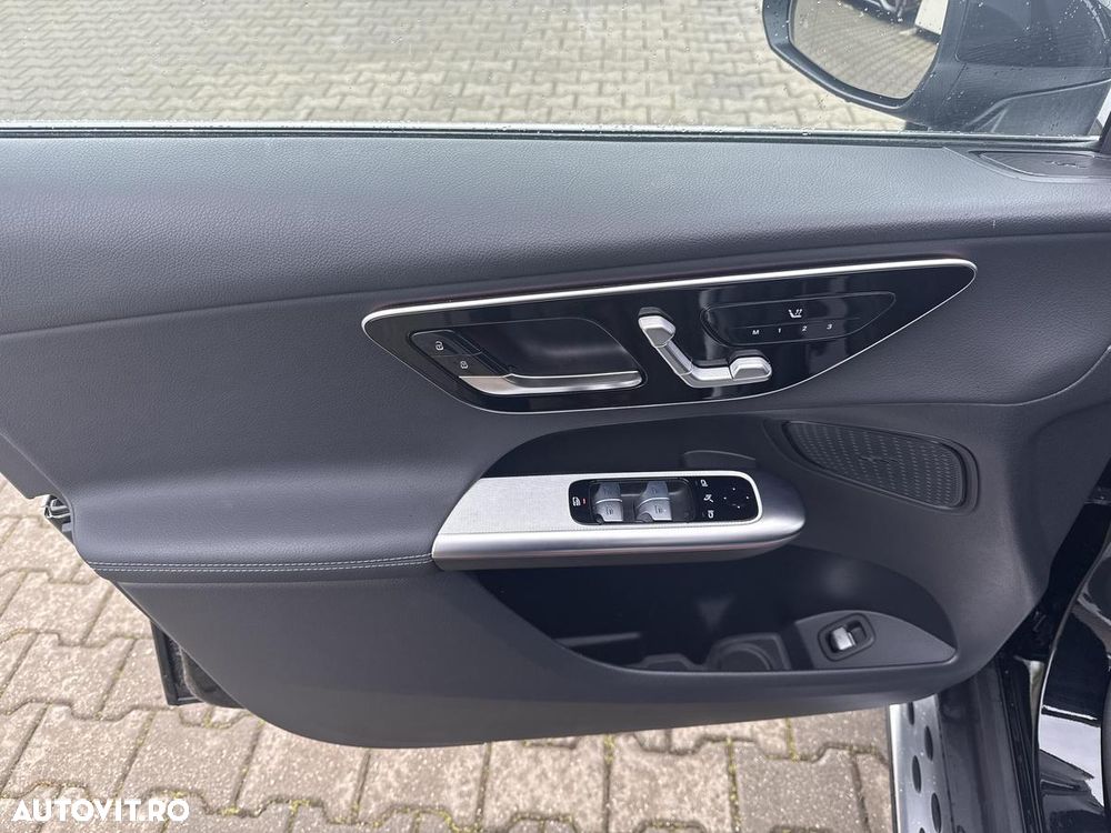 Mercedes-Benz GLC - 12