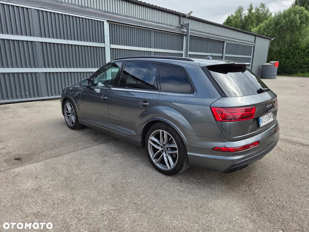 Audi Q7 - 6