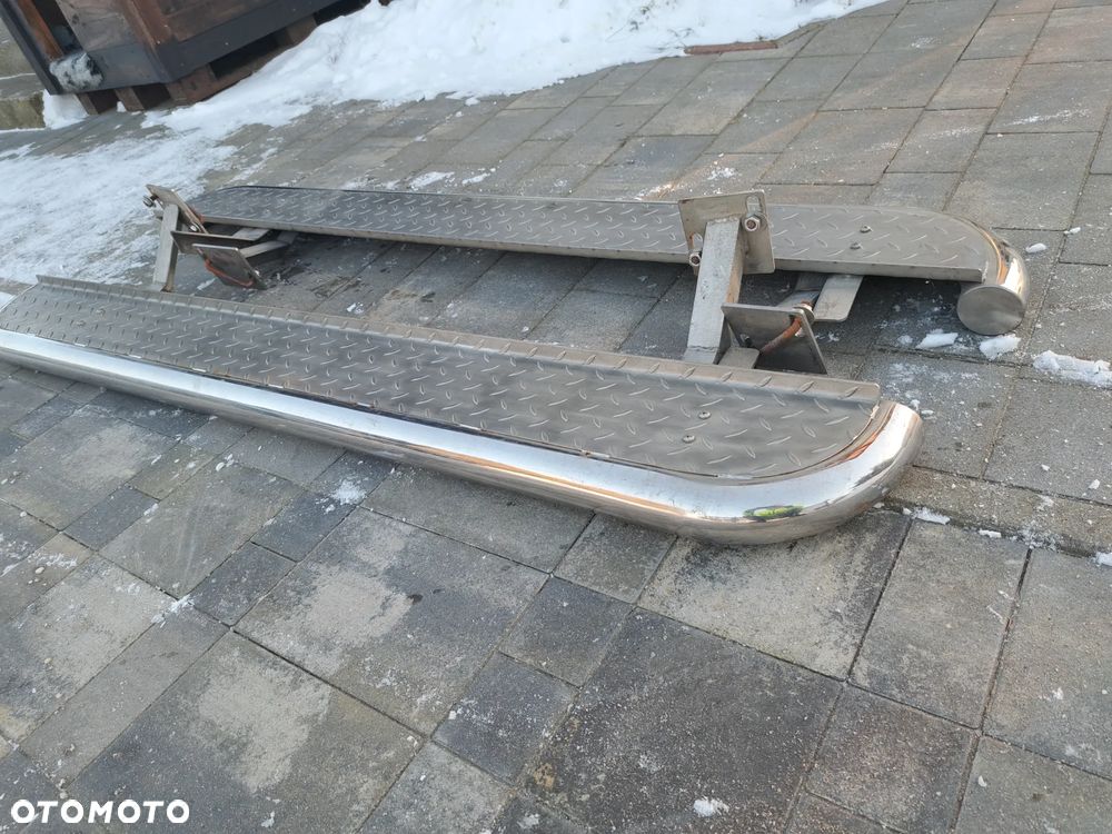 Orurowanie Boczne progi stopnie vw Amarok - 2