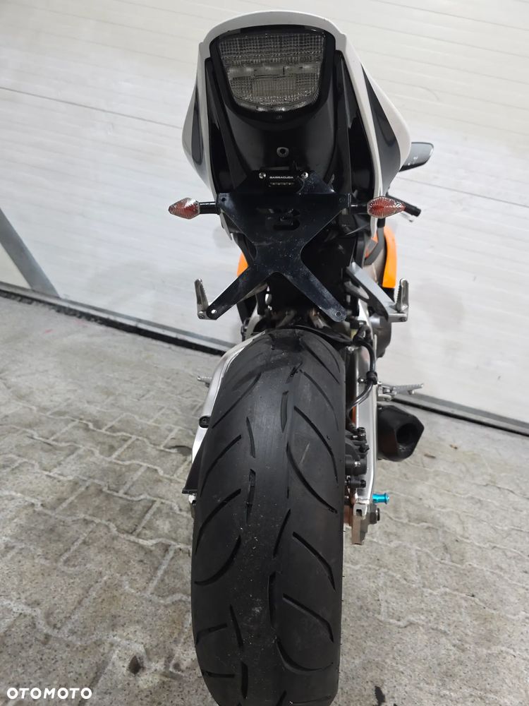 Honda CBR - 33