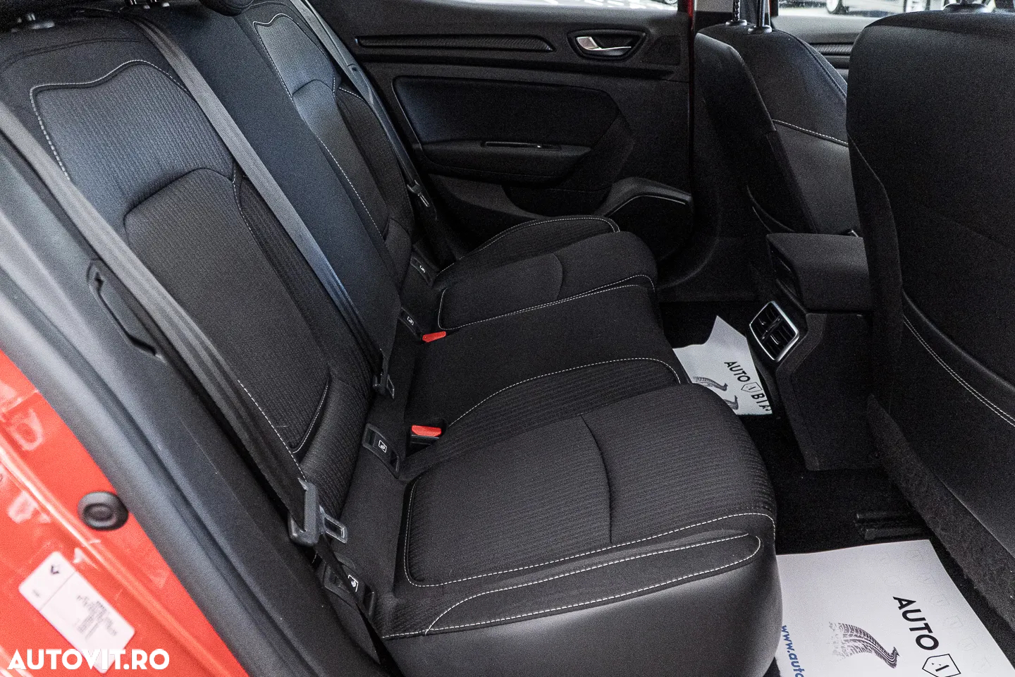 Renault Megane Blue dCi 116 EDC Intens - 8