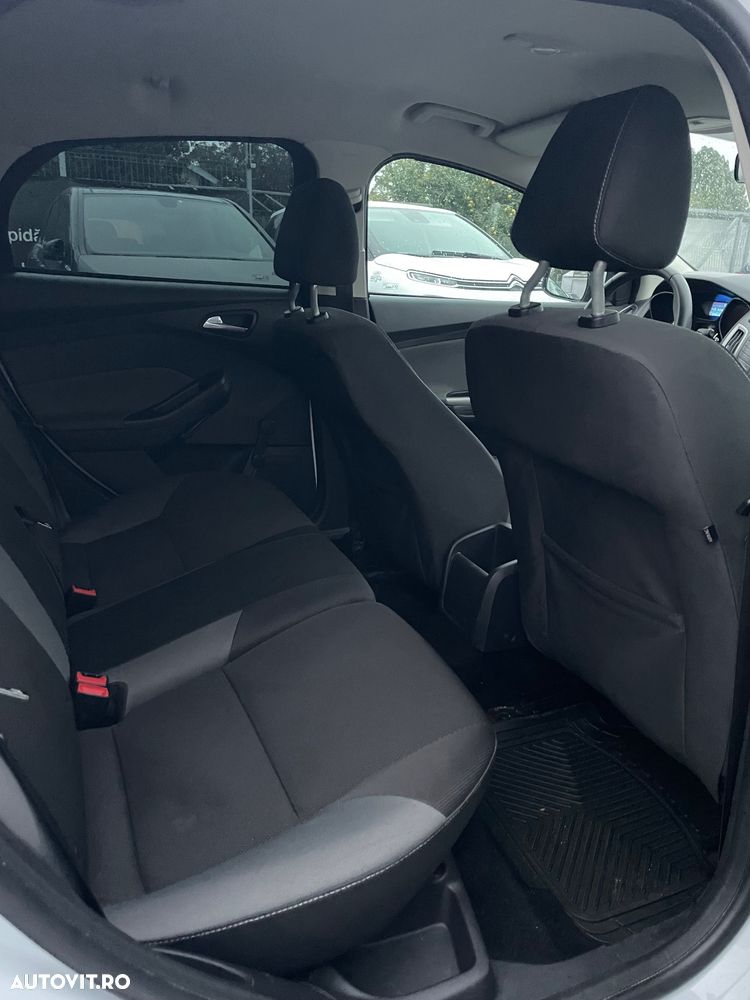 Ford Focus - 18