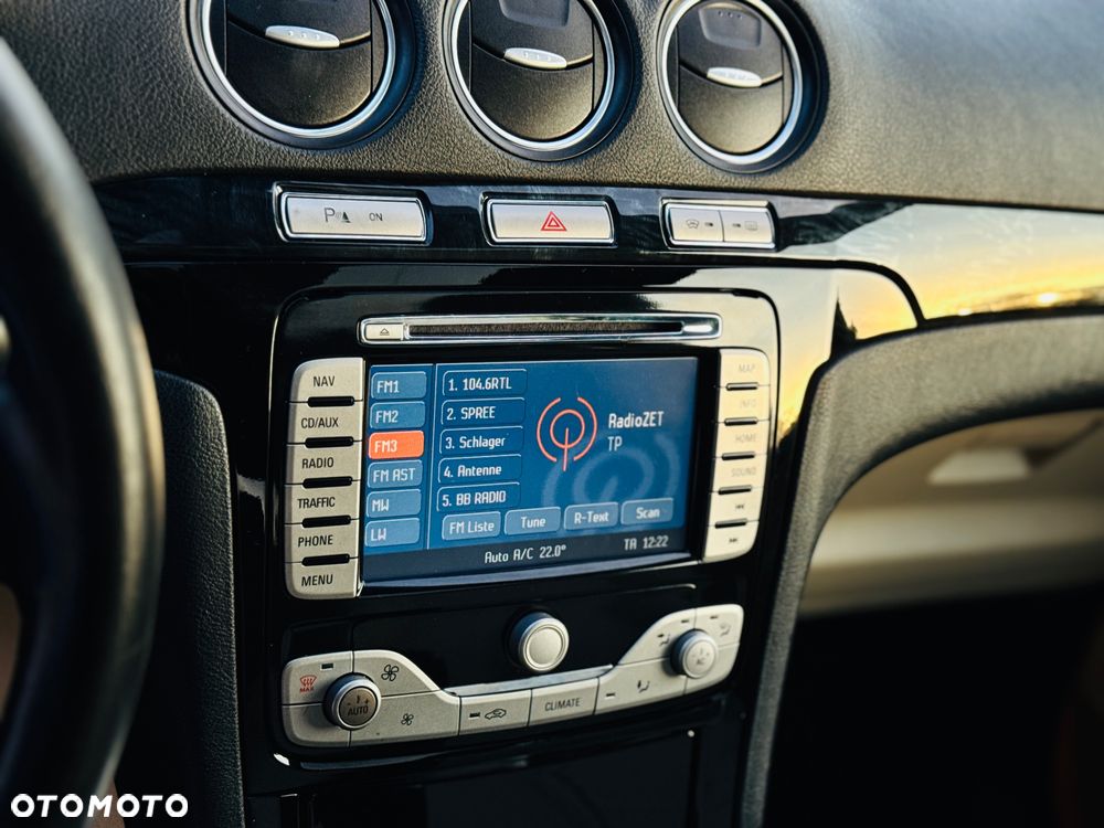 Ford Galaxy 2.0 T Platinium X (Ghia) - 24