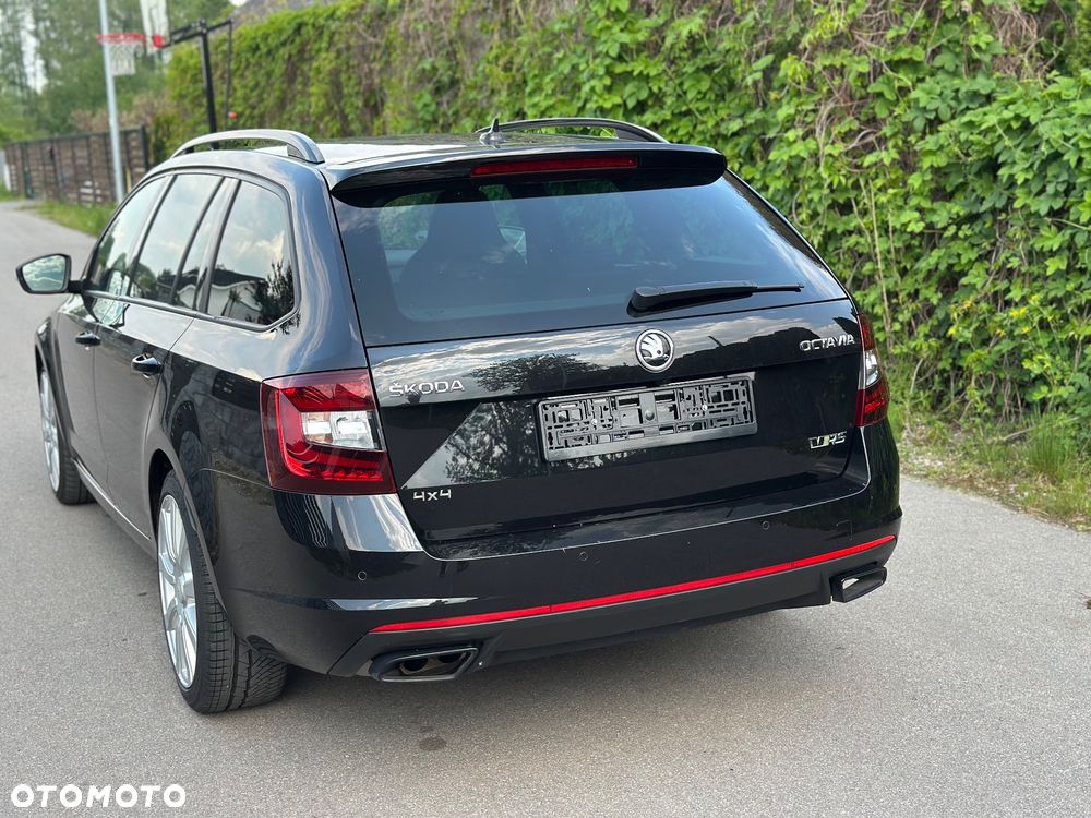 Skoda Octavia 2.0 TDI DSG 4x4 RS - 13