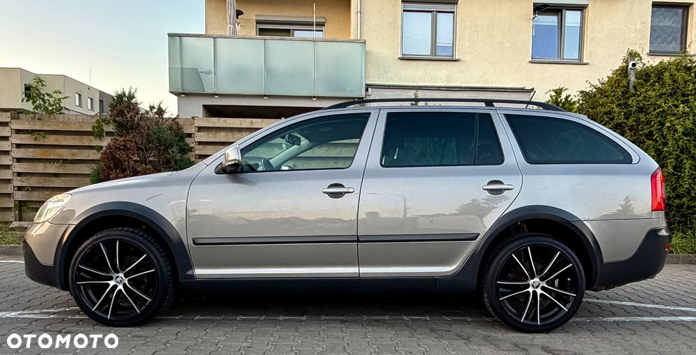 Skoda Octavia 2.0 TDI DPF 4x4 Scout - 11