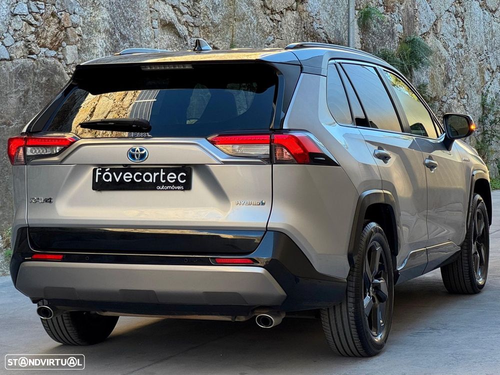 Toyota RAV4 2.5 HDF Black Edition - 39