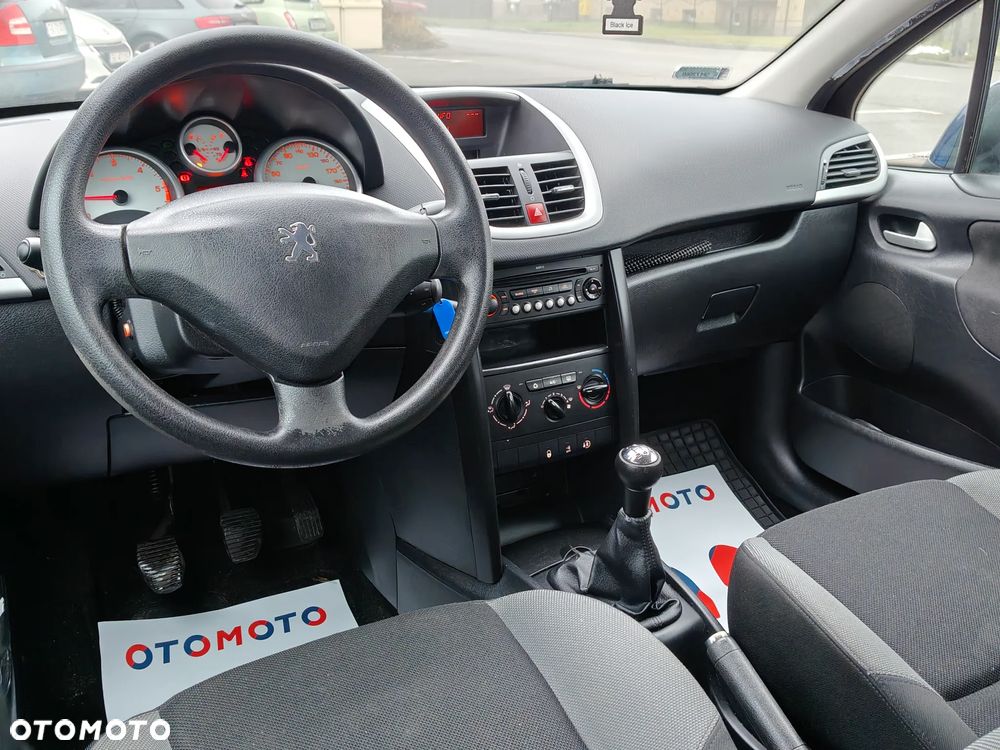 Peugeot 207 90 HDi FAP (Blue Lion) Sport - 5