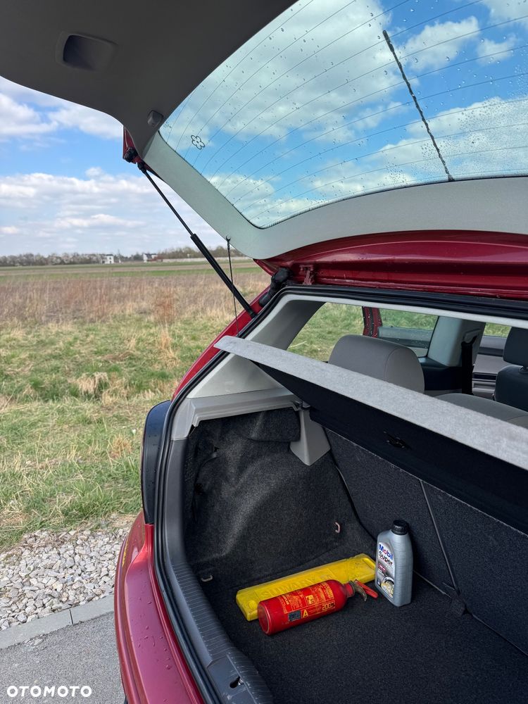 Volkswagen Polo 1.4 16V Comfortline - 13