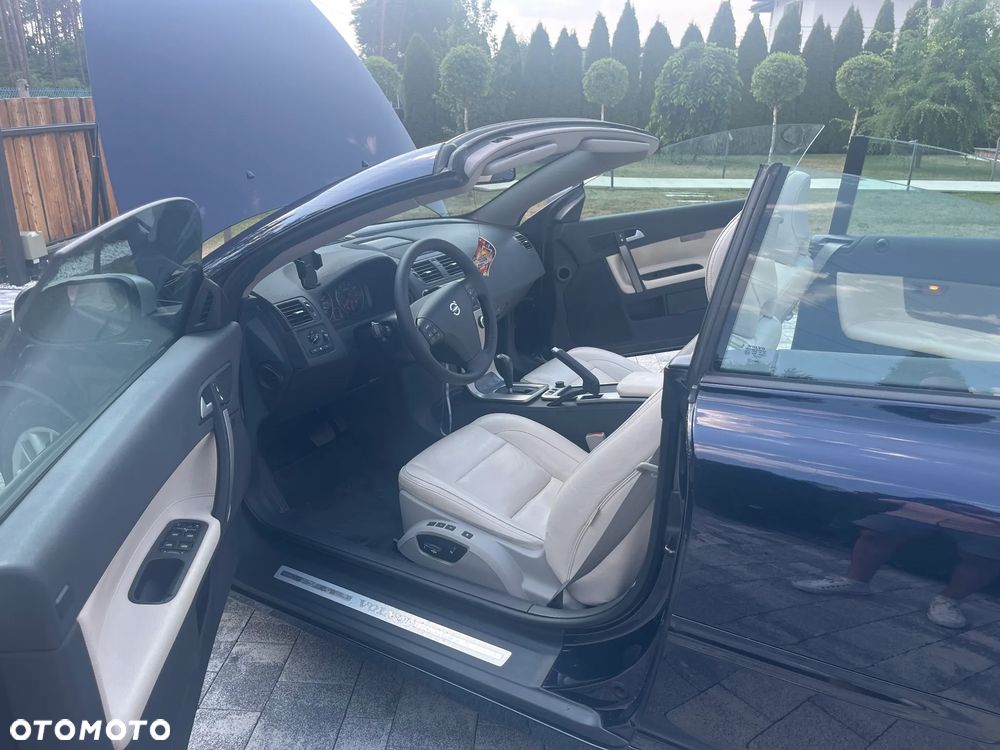 Volvo C70 T5 Summum - 25