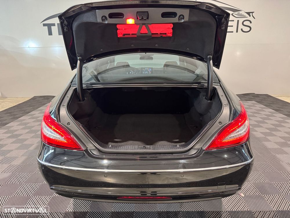 Mercedes-Benz CLS 350 BlueTEC - 11