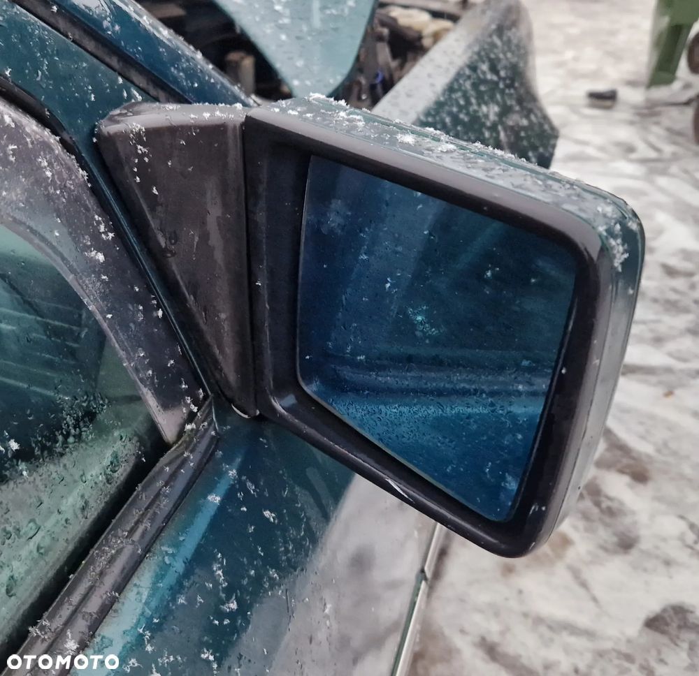 MERCEDES W124 LUSTERKO PRAWE - 2