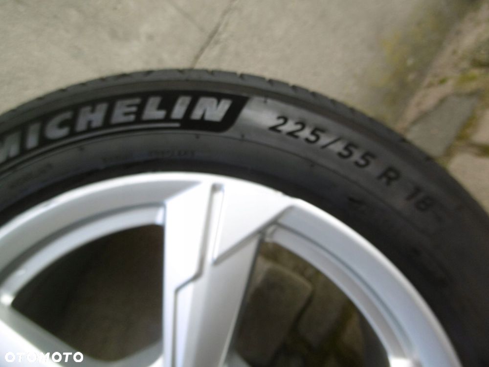audi a6 c8 4k0 8jx18h2 5x112 et39 - felga oryginał - 5