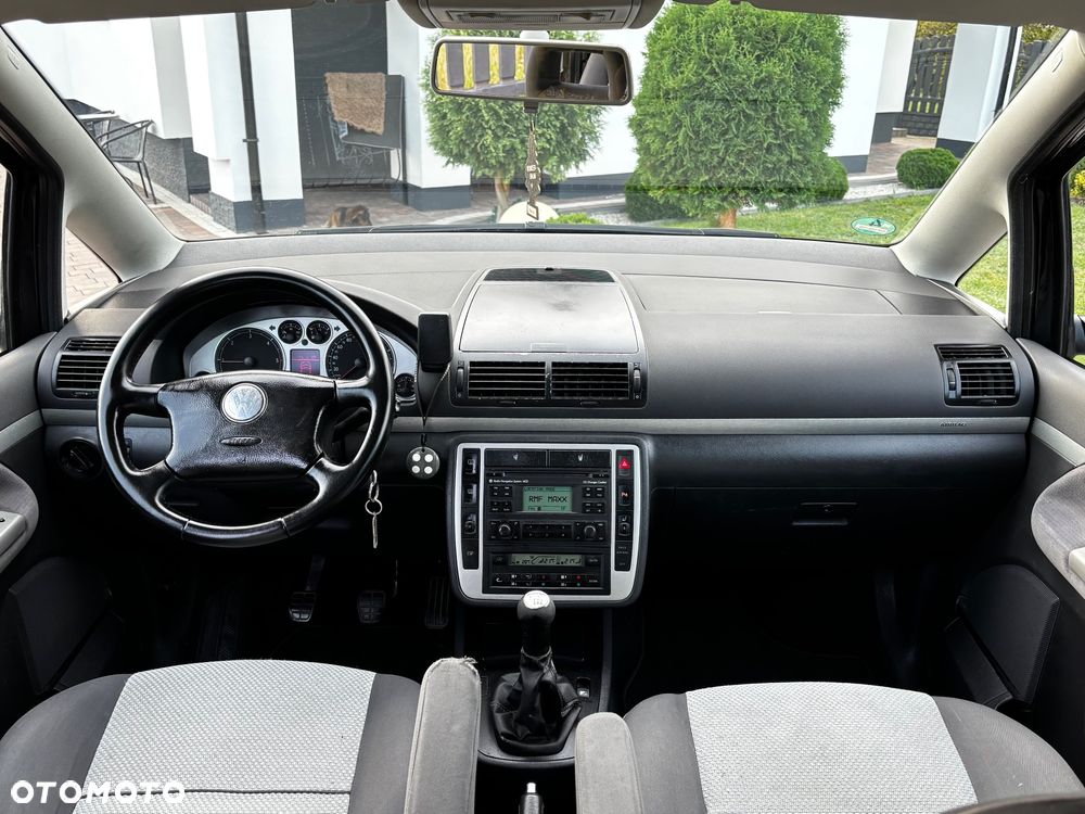 Volkswagen Sharan 2.0 TDI Highline - 23