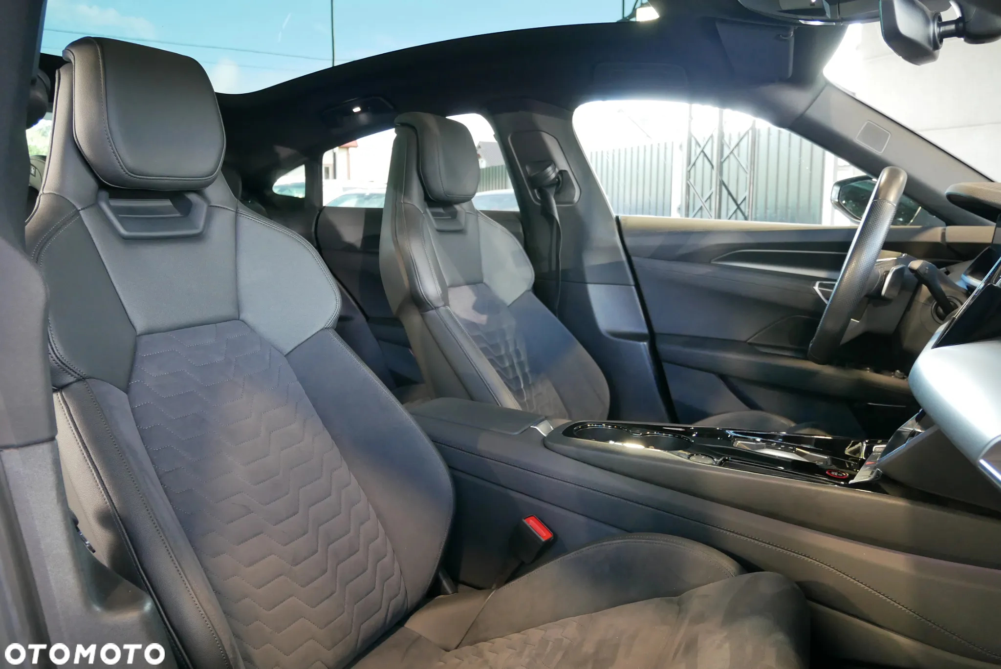 Audi e-tron GT quattro - 13