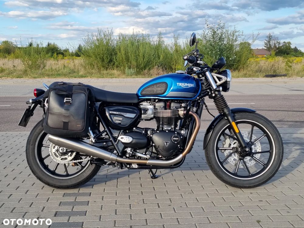 Triumph Street Twin - 2