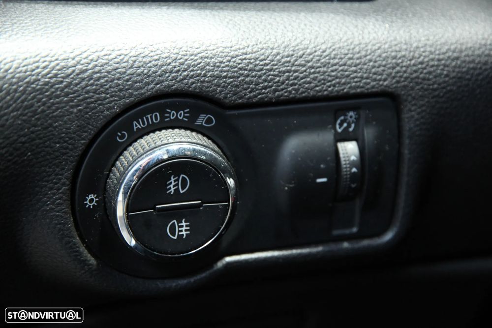 Opel Astra Sports Tourer 1.7 CDTi Executive S/S - 11