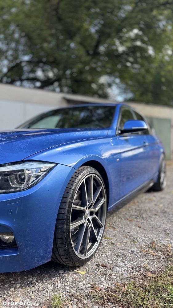 BMW Seria 3 320d - 36