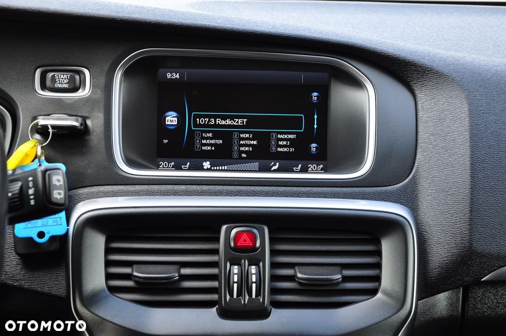 Volvo V40 D2 Momentum - 34