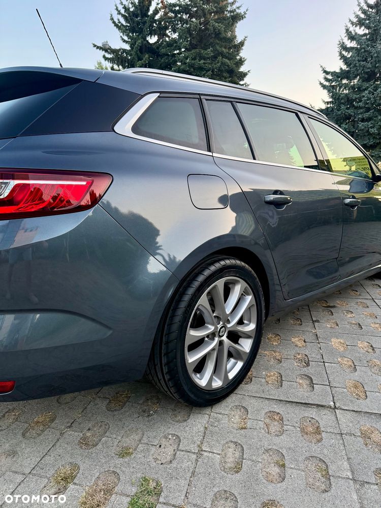 Renault Megane ENERGY TCe 205 EDC GT - 8
