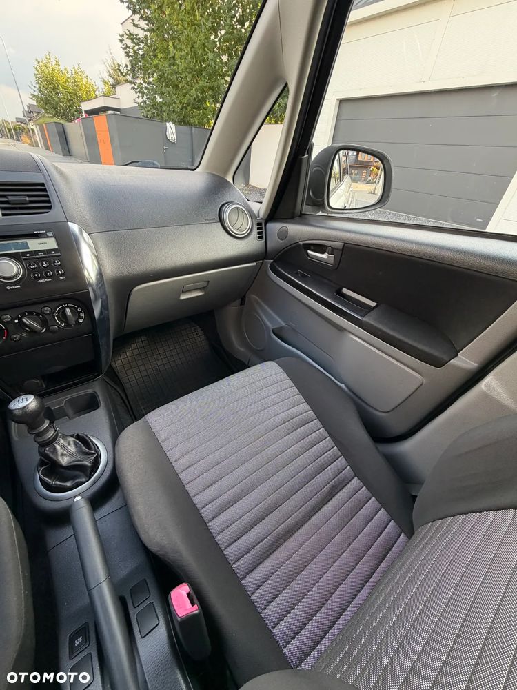 Suzuki SX4 2.0 DDiS 4x4 Comfort - 18