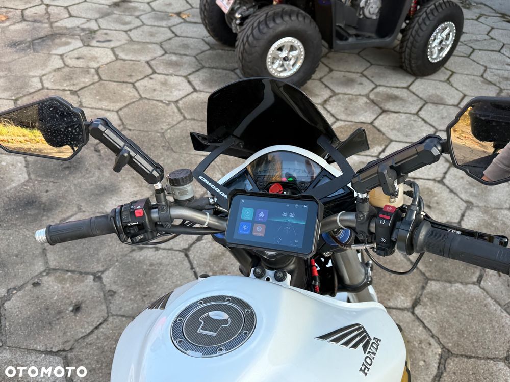 Honda CB - 16