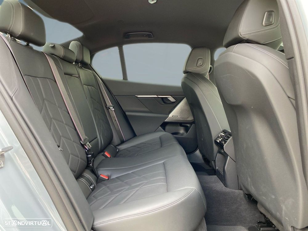 BMW i5 eDrive40 Pack Desportivo M — fotografia 13