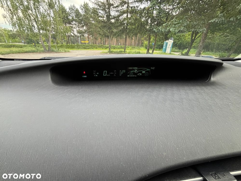 Toyota Prius 1.8 Hybrid Premium - 18