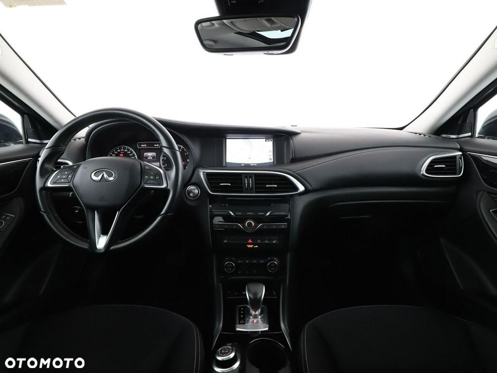 Infiniti QX30 2.0t DCT AWD Luxe Tech - 16