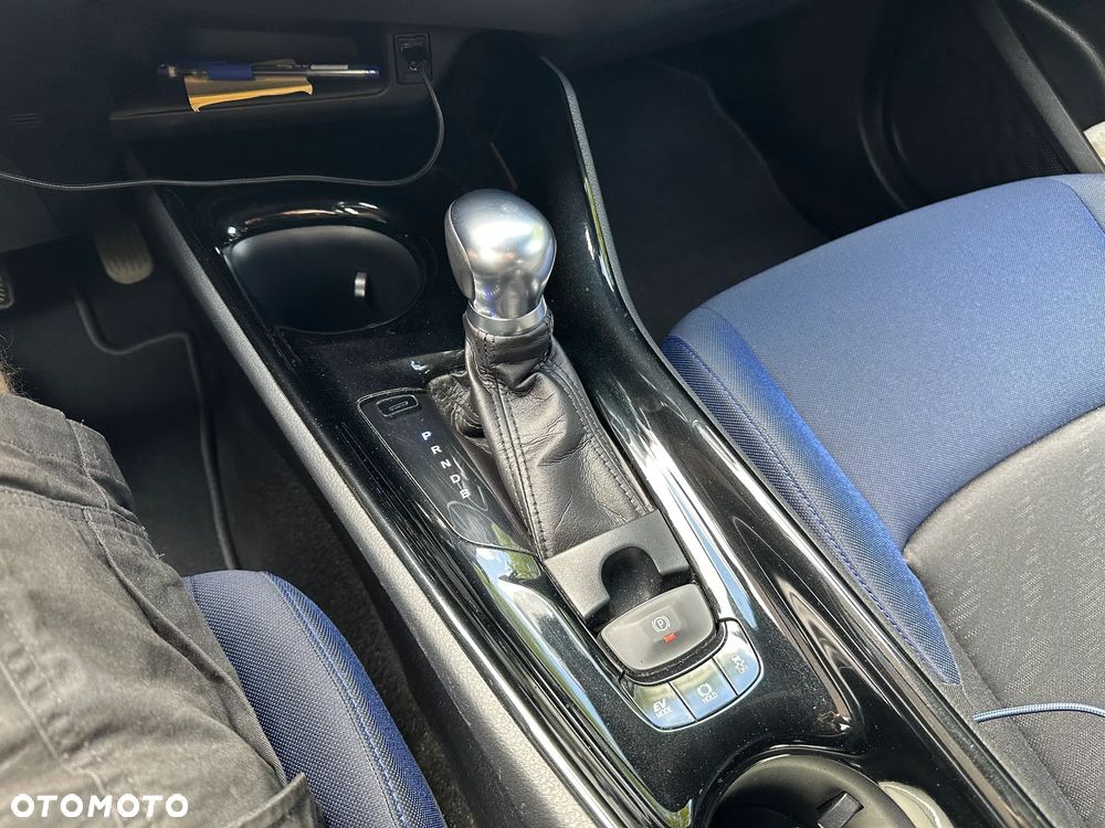 Toyota C-HR - 13