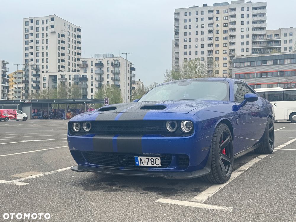 Dodge Challenger - 4