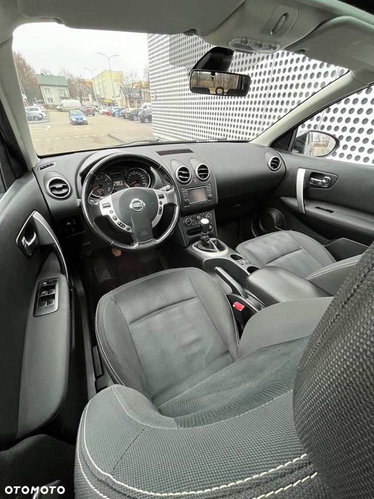 Nissan Qashqai+2 2.0 Tekna Premium - 4