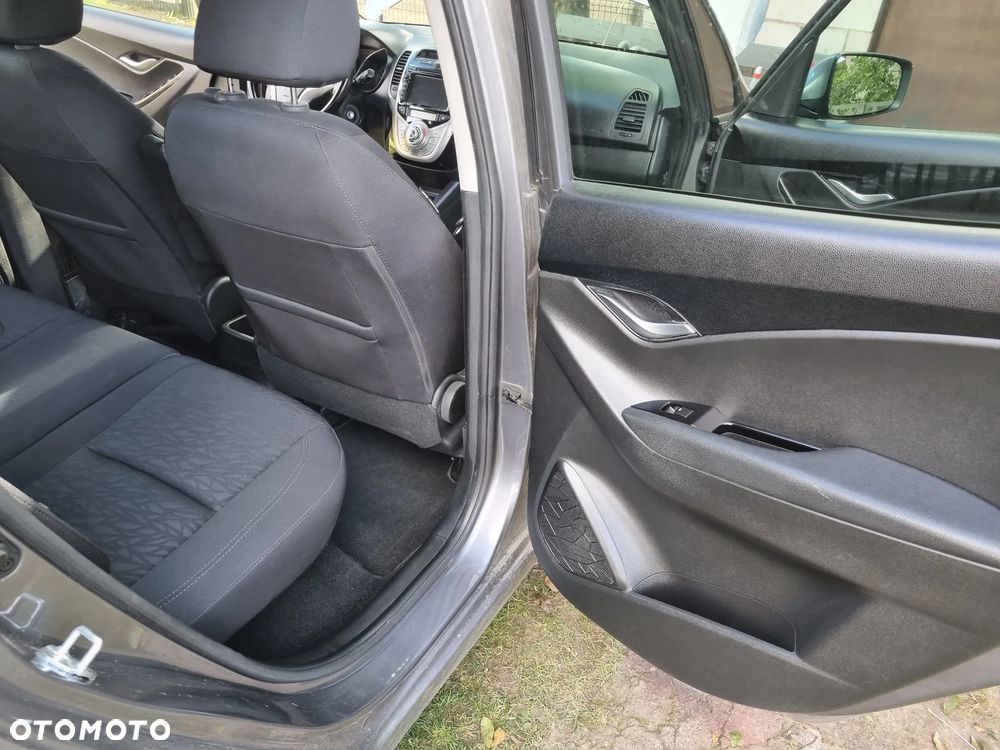 Hyundai ix20 - 8