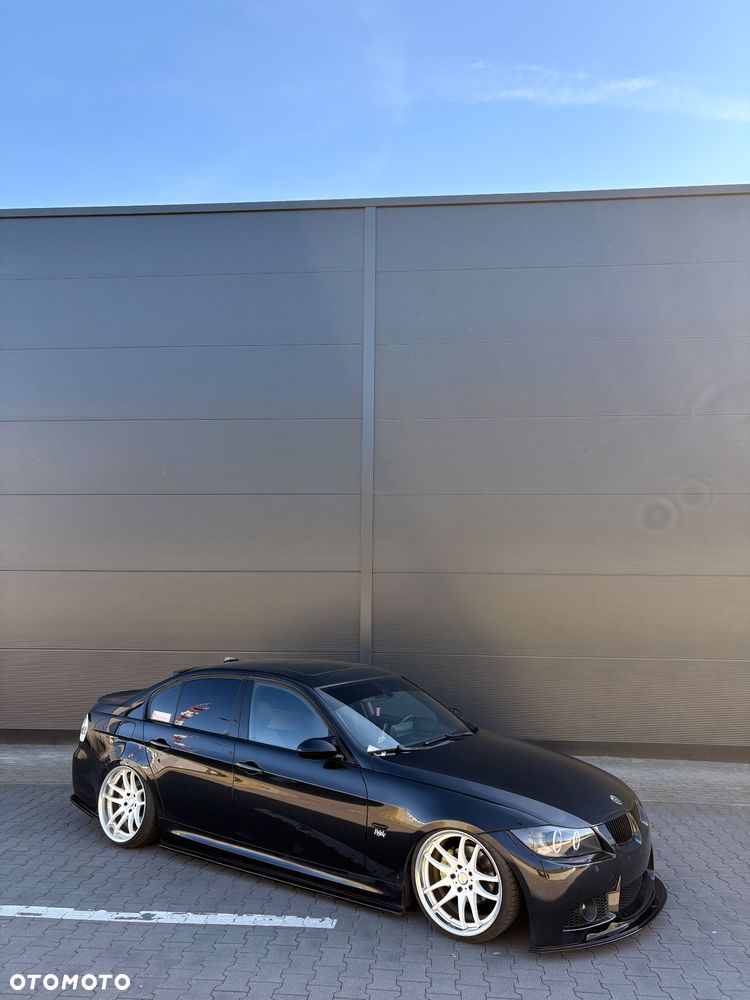BMW Seria 3 320d - 12