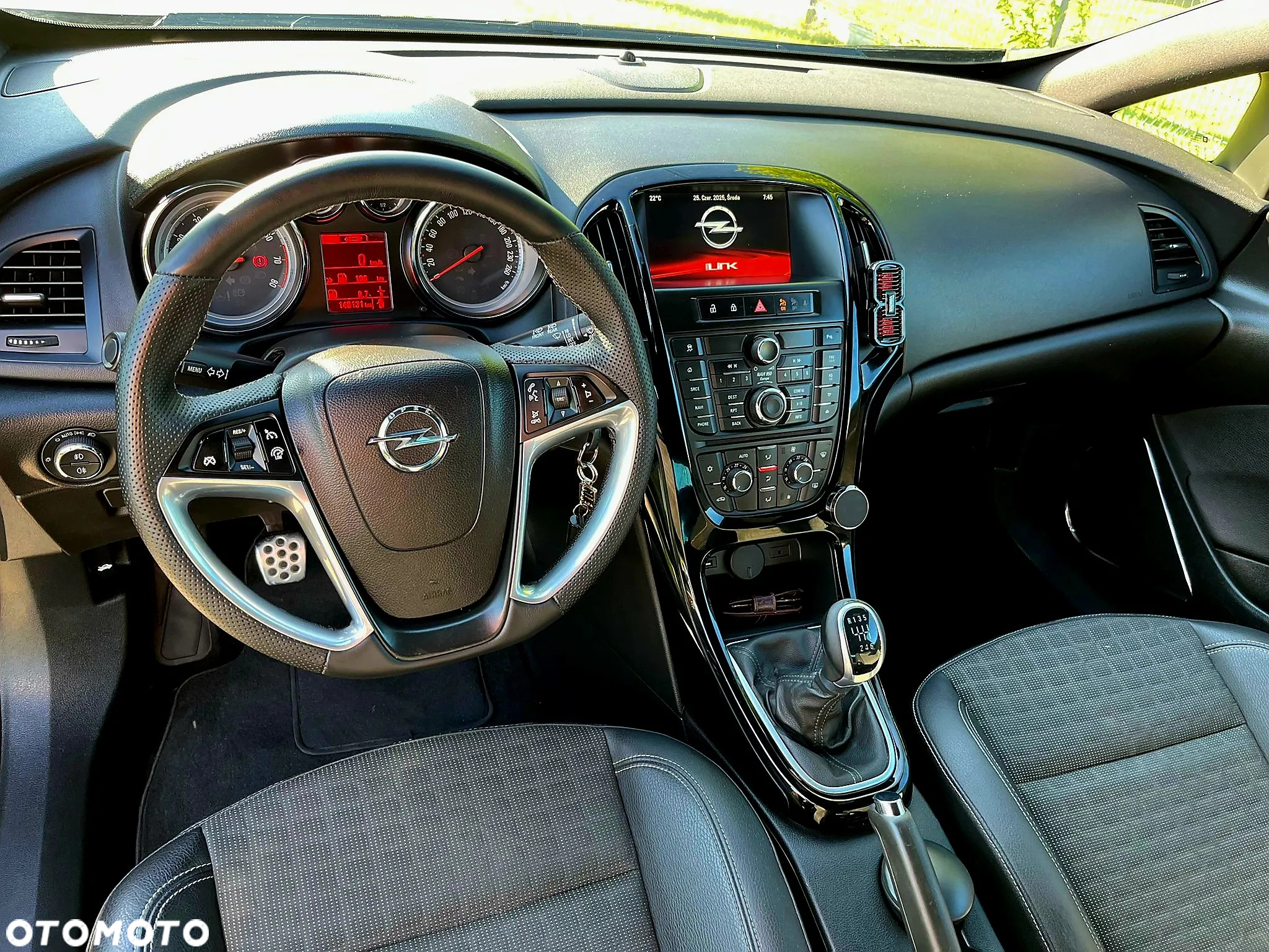 Opel Astra IV GTC 1.4 T Active - 15