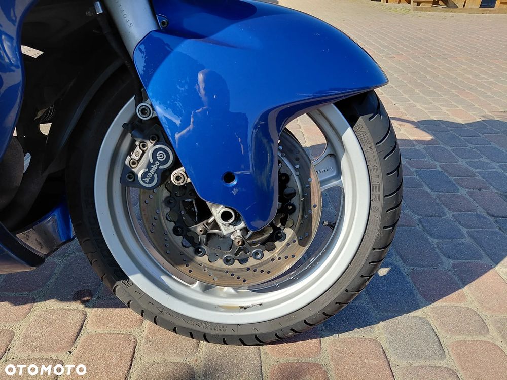 BMW R - 9