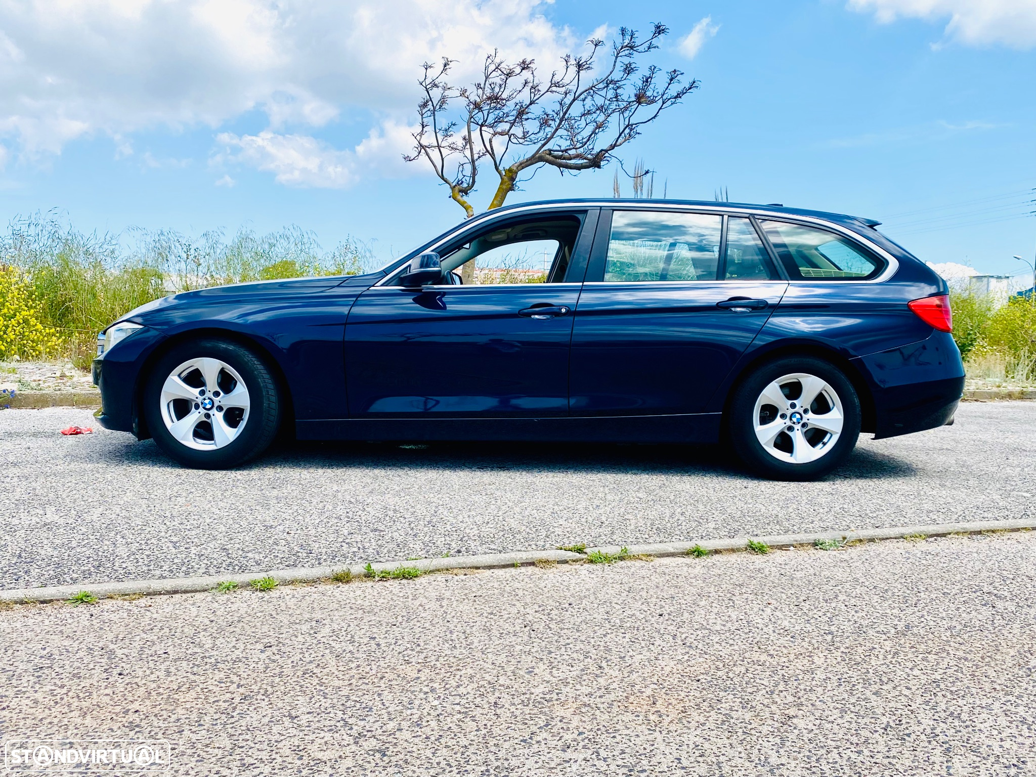 BMW 320 d Touring EfficientDynamics Line Sport - 33
