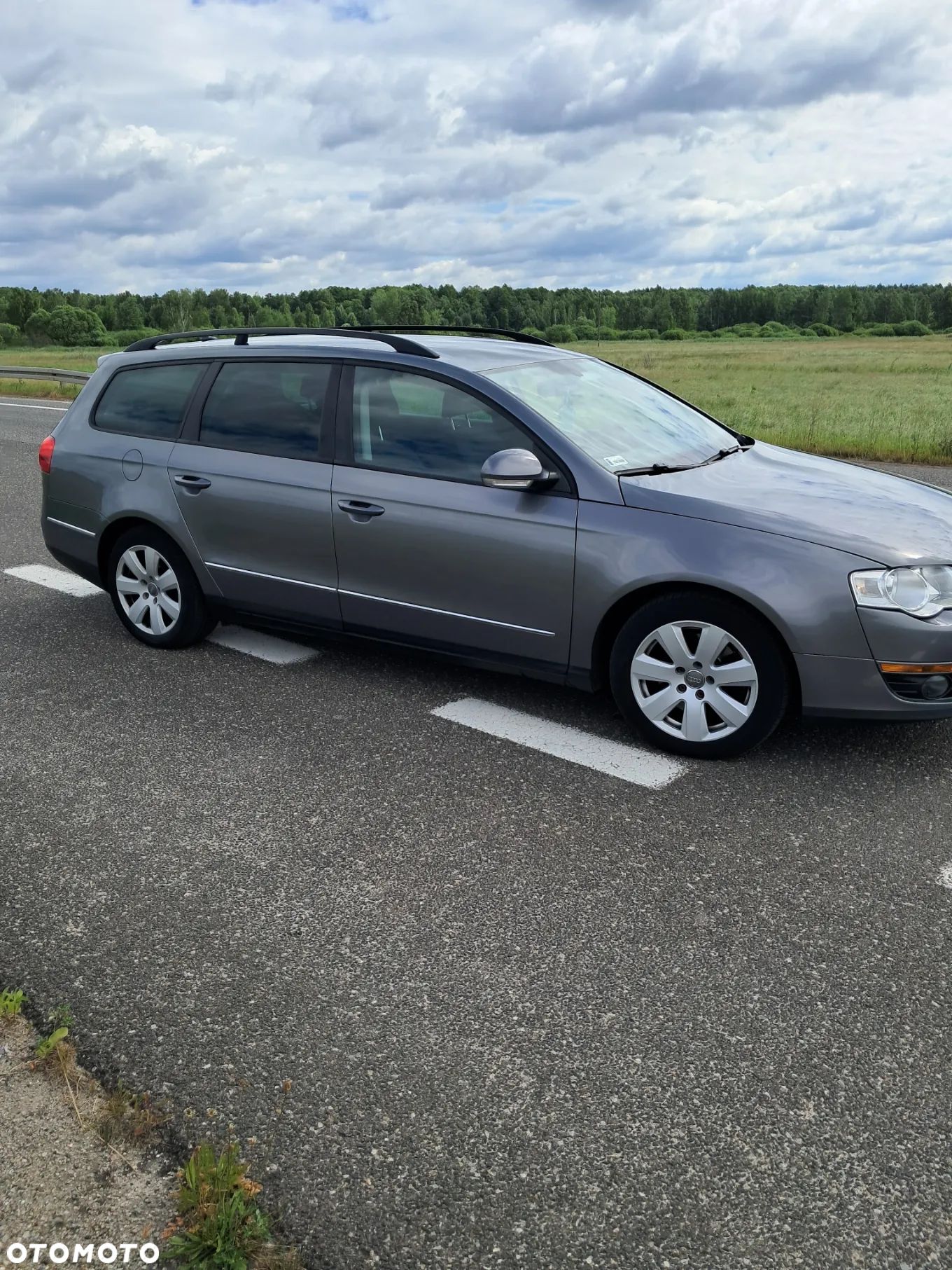 Volkswagen Passat 1.9 TDI Comfortline - 1