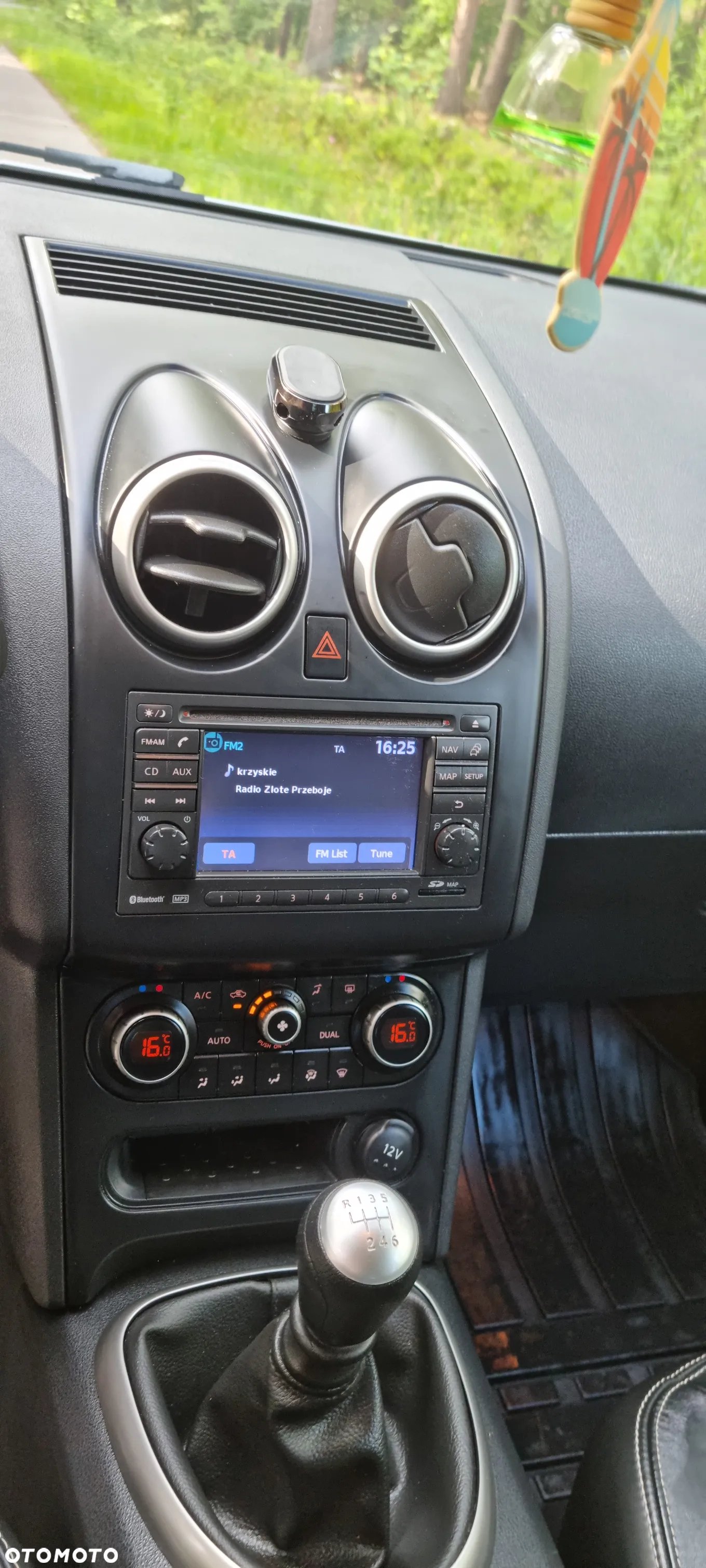 Nissan Qashqai 1.6 DCi N-Connecta - 13