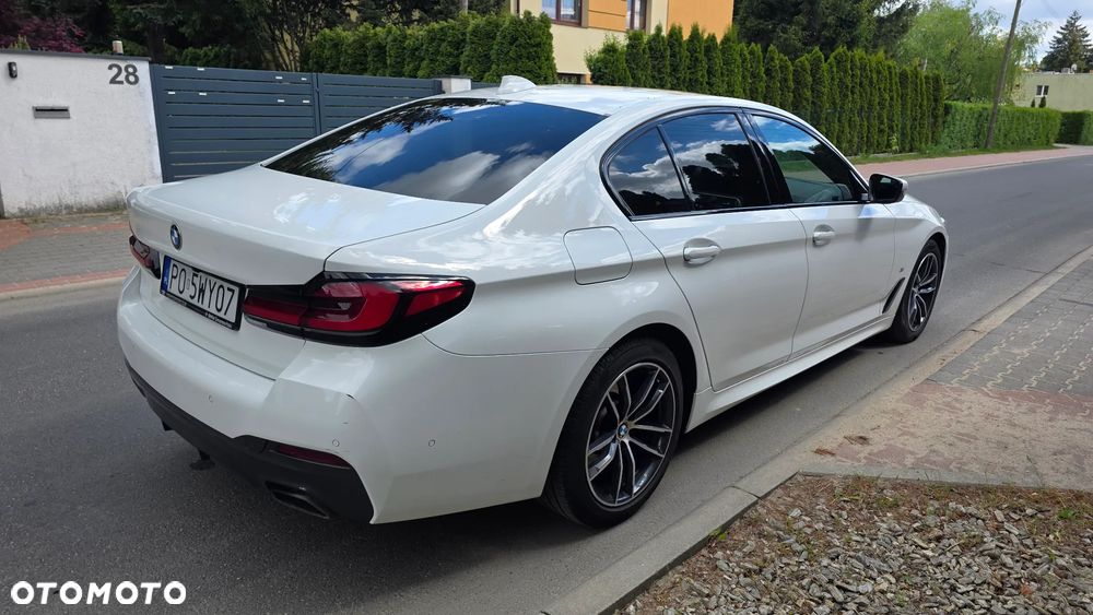BMW Seria 5 540d xDrive mHEV M Sport sport - 3