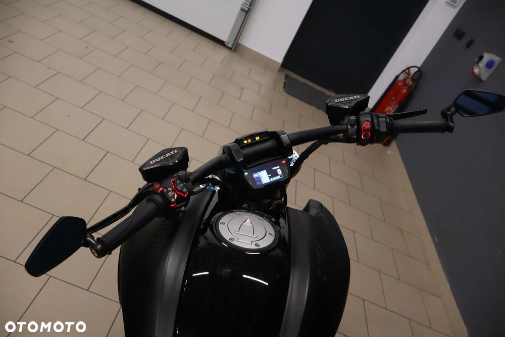Ducati Diavel - 9