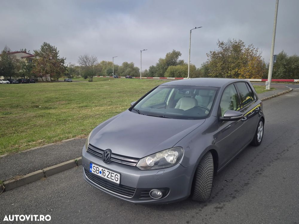 Volkswagen Golf - 2