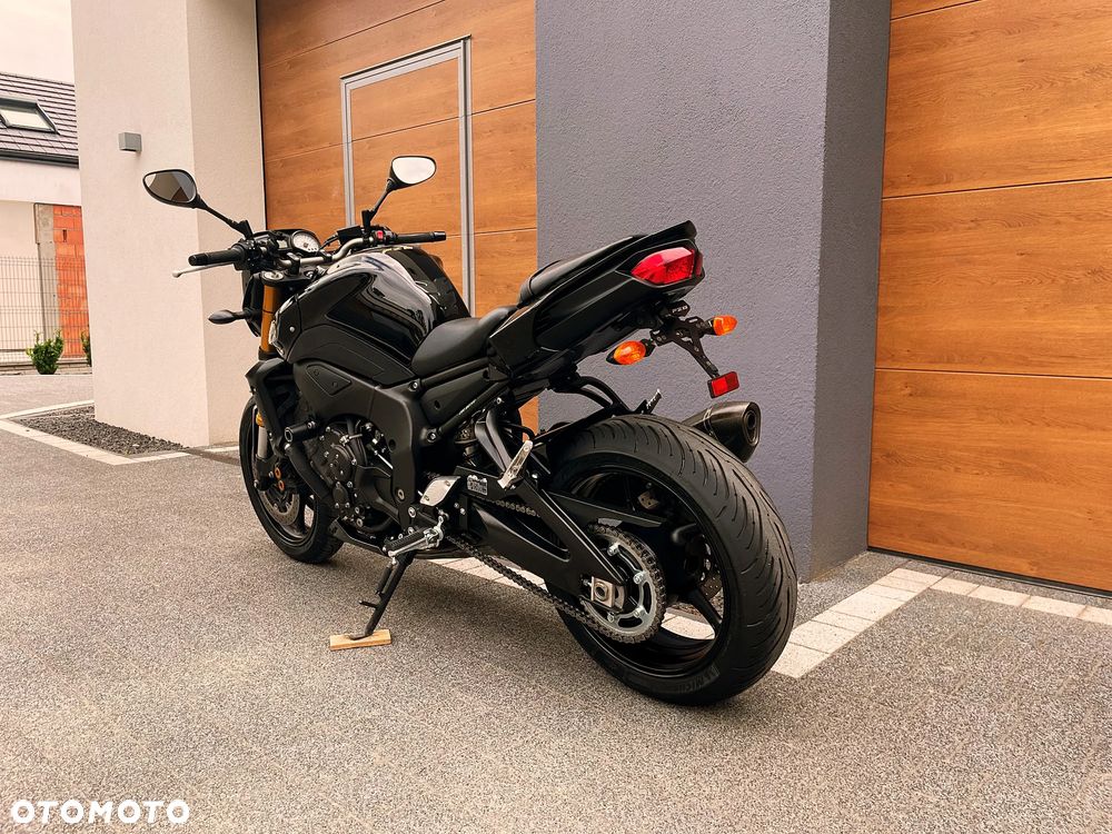 Yamaha FZ8 - 6