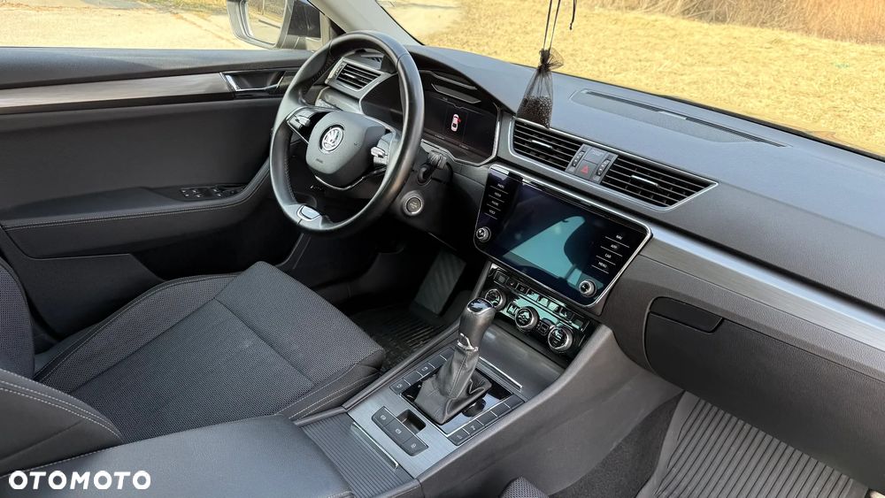 Skoda Superb 2.0 TDI SCR Style DSG - 19