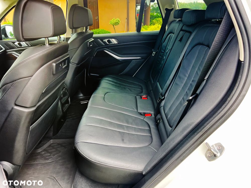 BMW X5 xDrive40i - 29