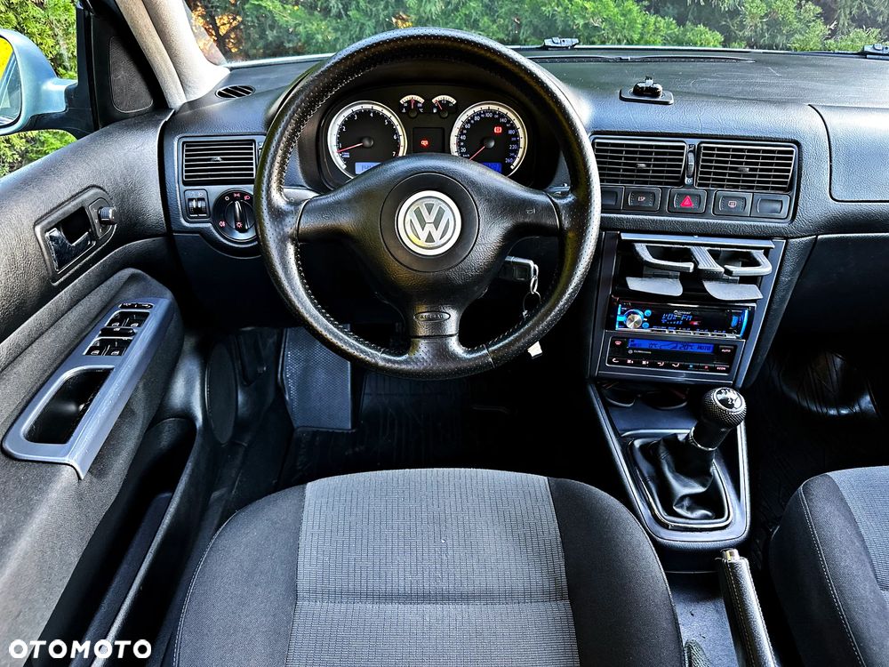 Volkswagen Golf Variant 1.6 Pacific - 11