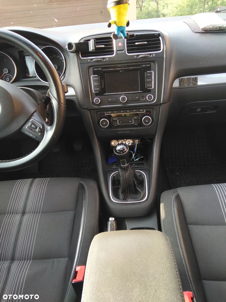 Volkswagen Golf 1.6 TDI Highline - 8