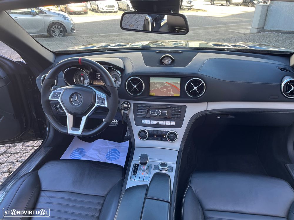 Mercedes-Benz SL 350 Standard - 38