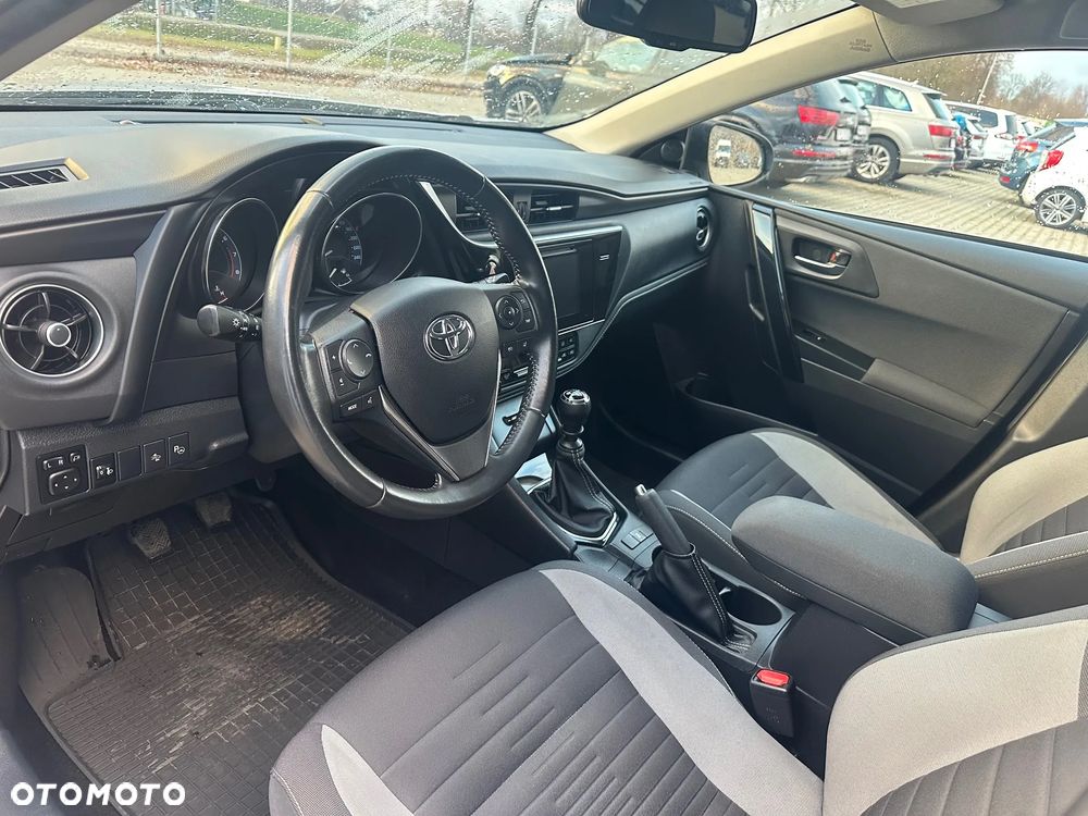 Toyota Auris 1.6 Active - 11