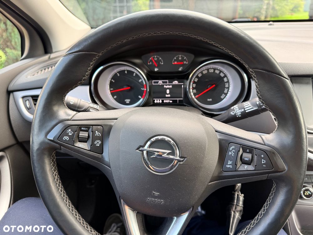 Opel Astra 1.4 T Dynamic - 17